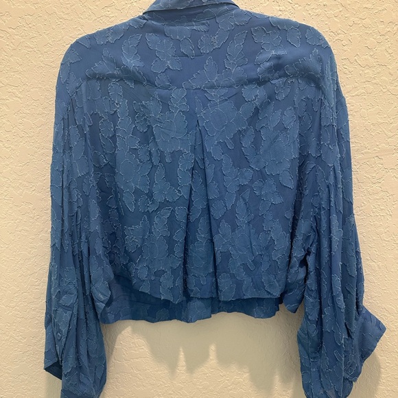 Coniglio Blue Floral Button-Up Blouse - Picture 2 of 6